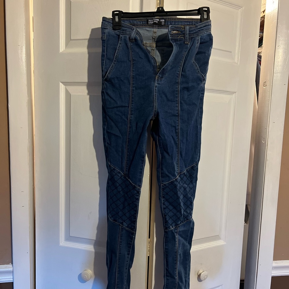 Pretty little thing jeans size M (6)